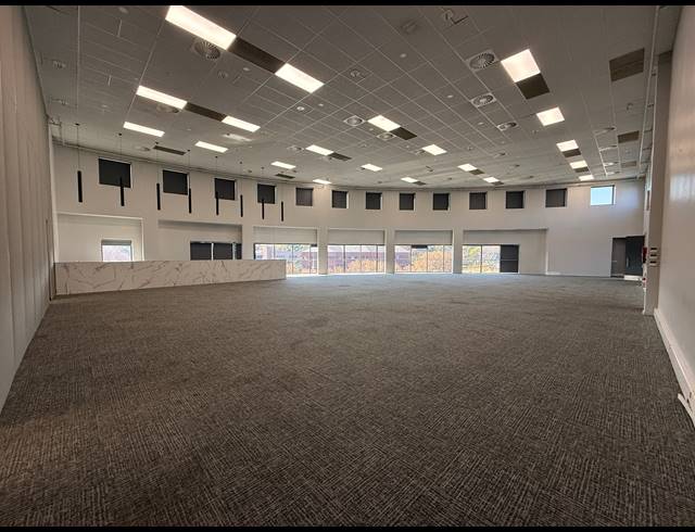1,481M² OFFICE TO LET IN PARKTOWN